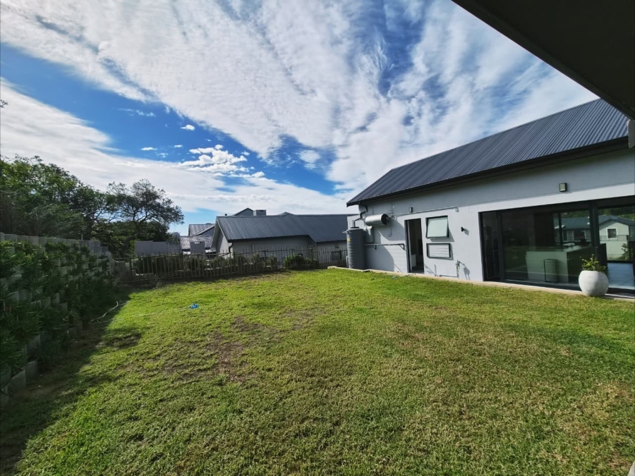 2 Bedroom Property for Sale in Stilbaai Wes Western Cape